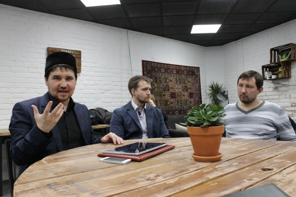 Чалма, посох и чернильница