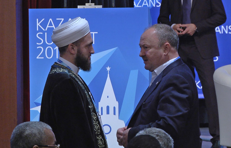 Камил хәзрәт Сәмигуллин “KazanSummit-2015” VII Халыкара икътисад саммитында катнаша
