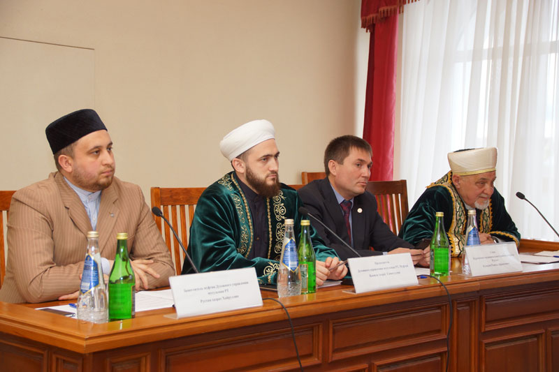 Мөфти Нурлатта имамнар җыелышында катнашты