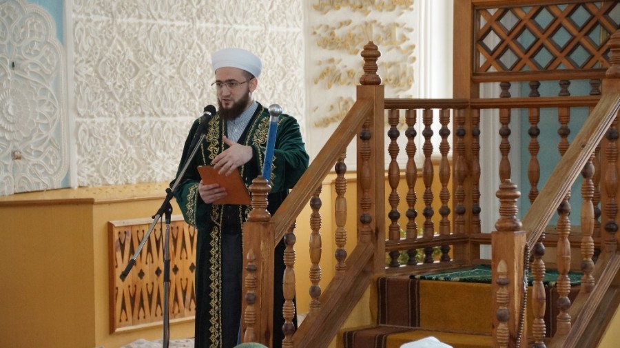 Мөфти бу җомганы Әҗем мәчетендә уздырды
