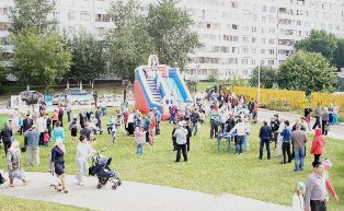 Чаллыда гает намазыннан соң балаларга бәйрәмнәр оештырылды