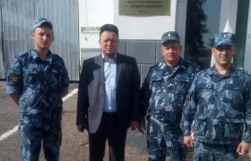 Бөгелмә мөхтәсибе тоткыннар белән очрашты
