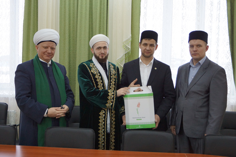 Камил хәзрәт Сәмигуллин Чуашстан мөфтиянең чараларында катнашты